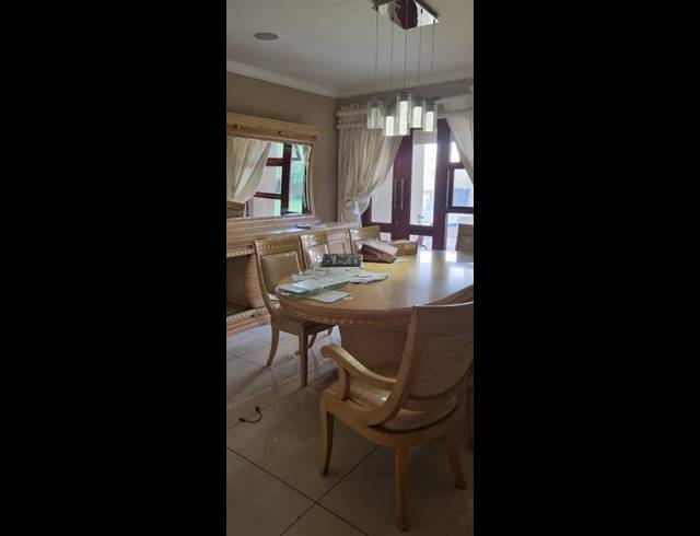 6 BEDROOM HOUSE FOR SALE IN SUMMERSET